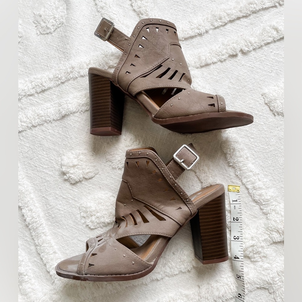 Report Women’s Stylish Sandal Heels Size 8